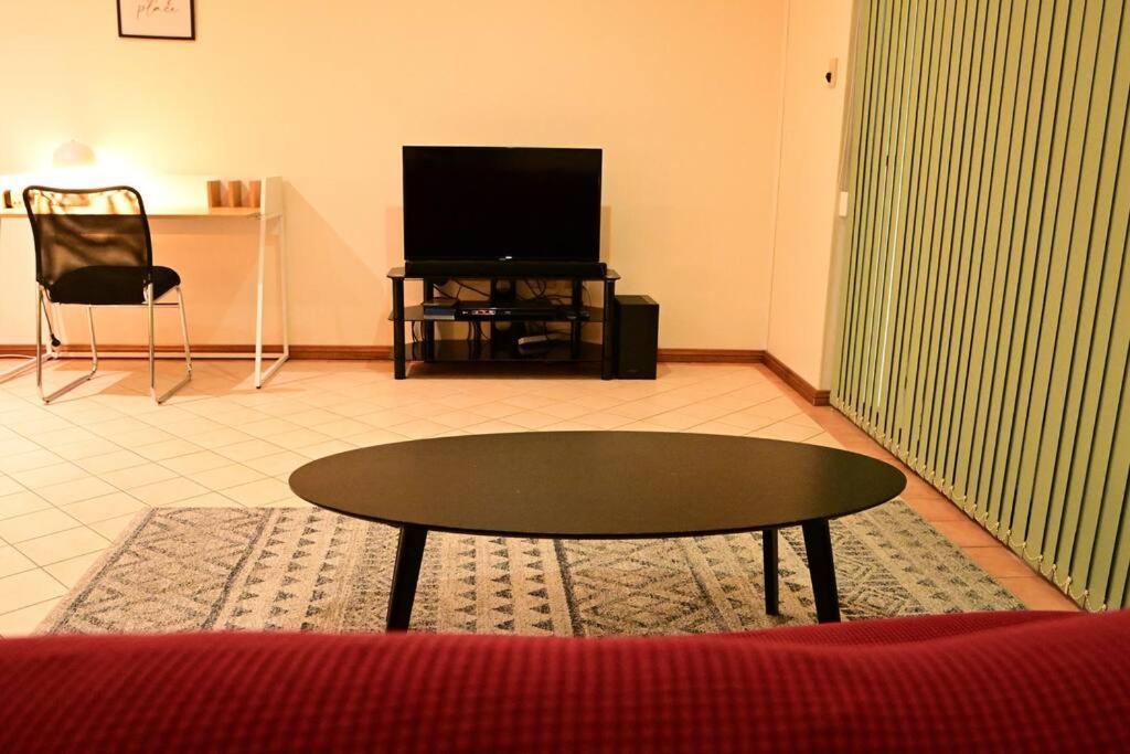 Spacious Studio In Alicesprings Queenbed+Ksairbed Alice Springs Kültér fotó